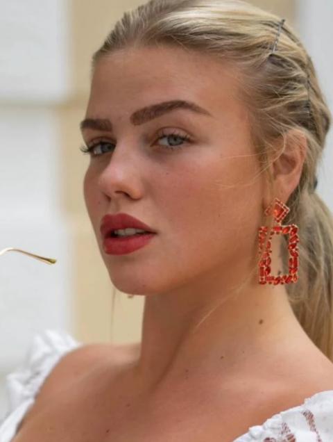 Elegant rectangular dangle earrings, red