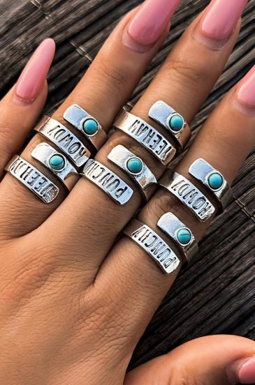 Ring set, silver color.