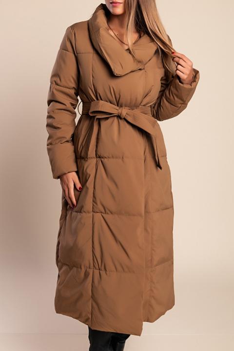 The model in the picture is 168 cm tall and wears a size S