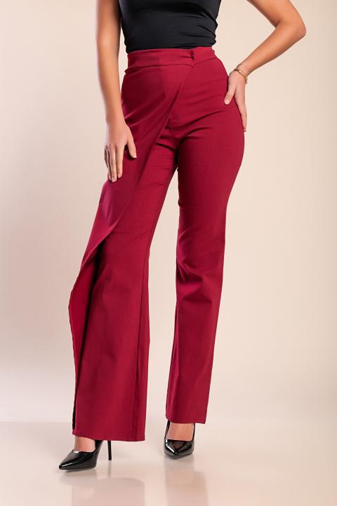 The model in the picture is 170 cm tall and wears size S
