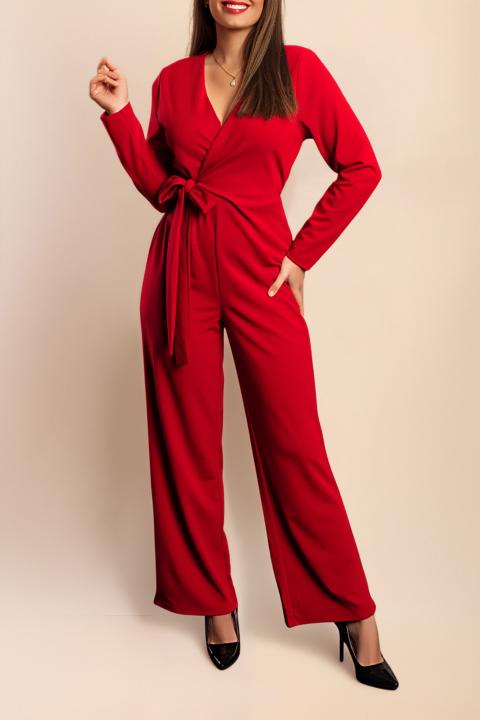 The model in the picture is 170 cm tall and is wearing size S