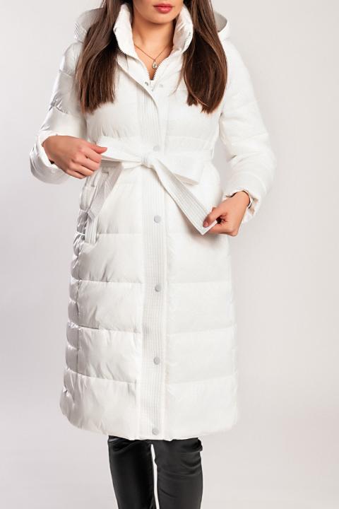 The model in the picture is 170 cm tall and wears a size S