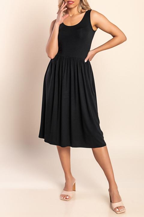 The model is 175 cm tall and wears size M.