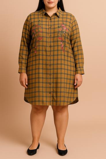 Plus size shirt with check print, brown
