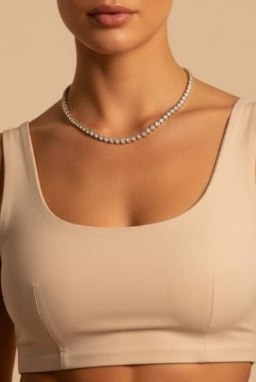 Necklace with Decorative Diamonds, Gold