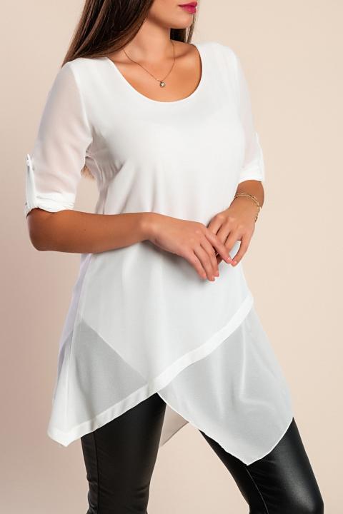 The model in the picture is 170 cm tall and wears a size S
